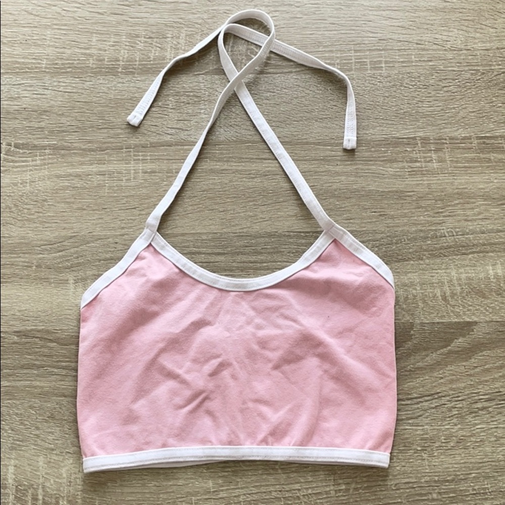 Baby pink halter crop top 🌸